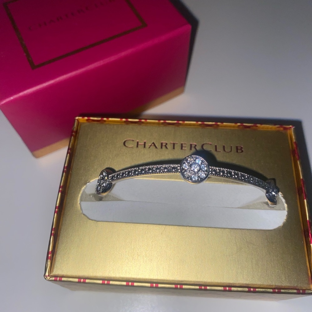 Gorgeous Bangle Style Bracelet